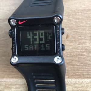 Nike Men’s WC0034-001 Lebron III Watch